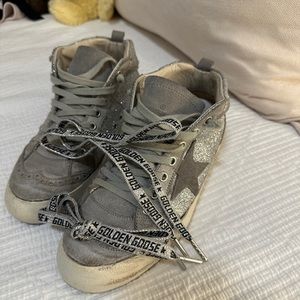 GGDB Silver Midstar sneakers + laces